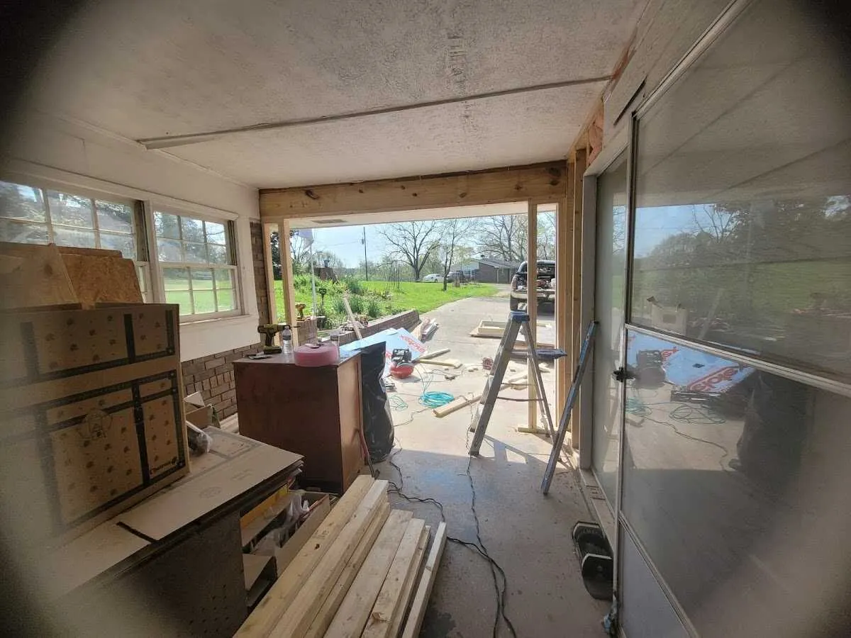 Air movers and dehumidifier for Drying & Dehumidification in Estero